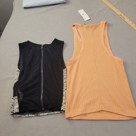 Silence Noise Urban Outfitters lof of two tank and crop top Size Xs Small - Picture 5 of 6
